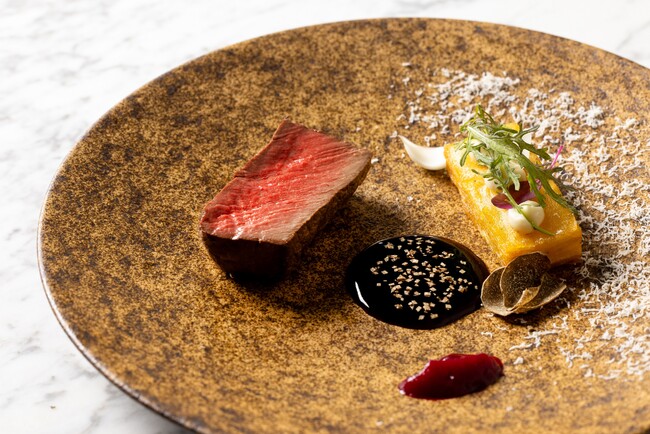 蝦夷シカのロースト ゆり根 バローロとトリュフのソース 蝦夷シカのロースト ゆり根 バローロとトリュフのソース