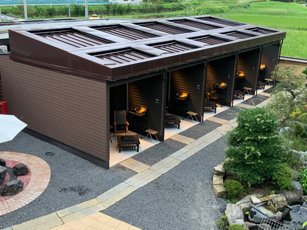 美肌の湯こしかの温泉（鹿児島県霧島市）にグランピングと温泉旅館の