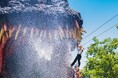 大絶叫×びしょ濡れ!「ゴジラ迎撃作戦」で最高スプラッシュサマー!びしょ濡れ爽快ジップライン『スプラッシュゴジラ2025』