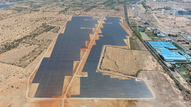 ベトナムのニントゥアン省に太陽光発電所 メガソーラー を建設 シャープのプレスリリース