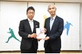 【東京都板橋区】若者支援のため、東京板橋ロータリークラブから電子ドラムセットの寄贈を受けました