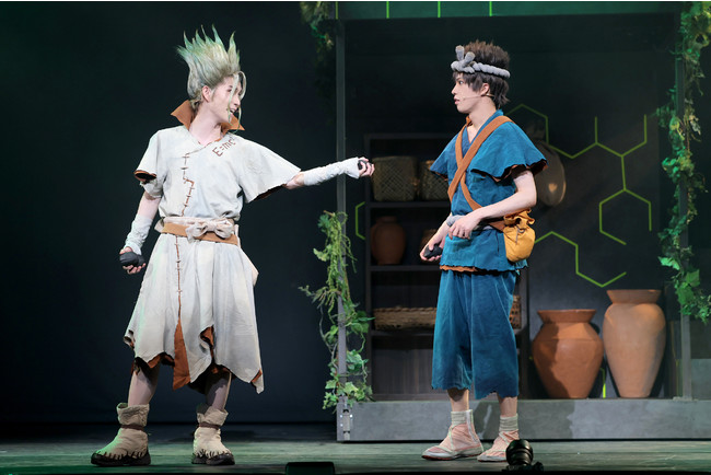 (C)米スタジオ・Boichi/集英社・「Dr.STONE」THE STAGE製作委員会 (C)米スタジオ・Boichi/集英社・「Dr.STONE」THE STAGE製作委員会