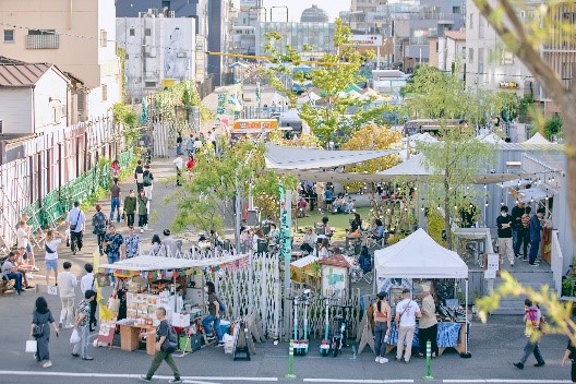 昨年の様子（下北線路街 空き地）