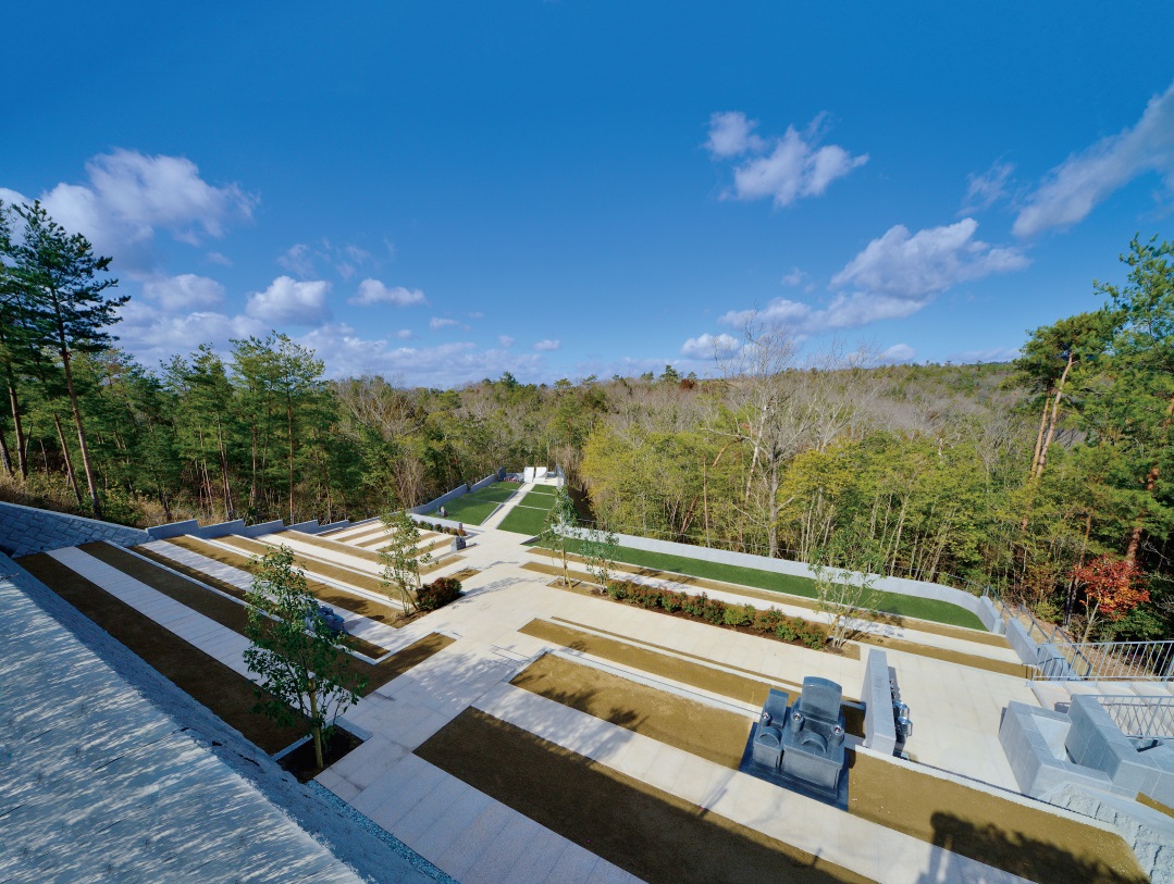 ペットとご家族がともに眠れるお墓 川西中央霊園に新区画 ゆうあいの森 誕生 株式会社加登のプレスリリース