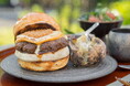 5月28日（木）は「ハンバーガーの日」！リッチな大人が今選ぶべき、五感を刺激する究極の「和牛薪火バーガー」がnatuRe tokyoに誕生