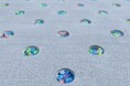 歩くのが楽しくなる舗装へ Dotconが丸穴仕上げを新提案
