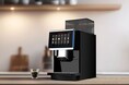 ラッキーコーヒーマシン、高品質でスマートな操作性を兼ね備えたブランド・Dr. Coffeeよりコールドミルクフォーム対応の全自動コーヒーマシン『F200』を新発売