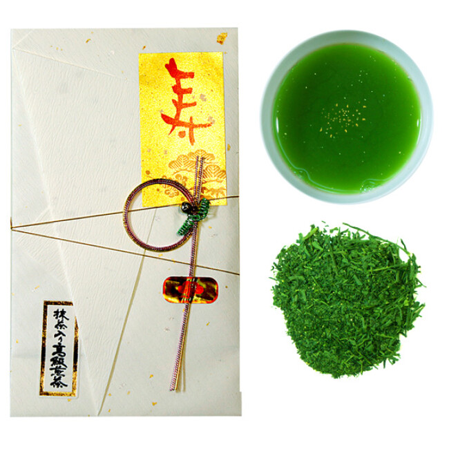 毎年恒例金粉入緑茶