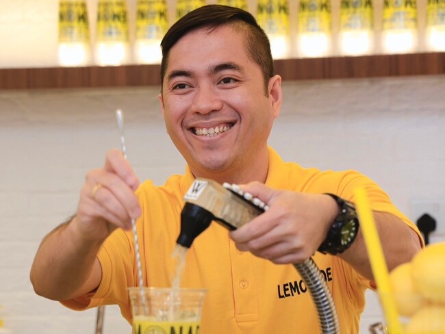 クウェートに日本の「おもてなし文化」を クウェートに日本の「おもてなし文化」を