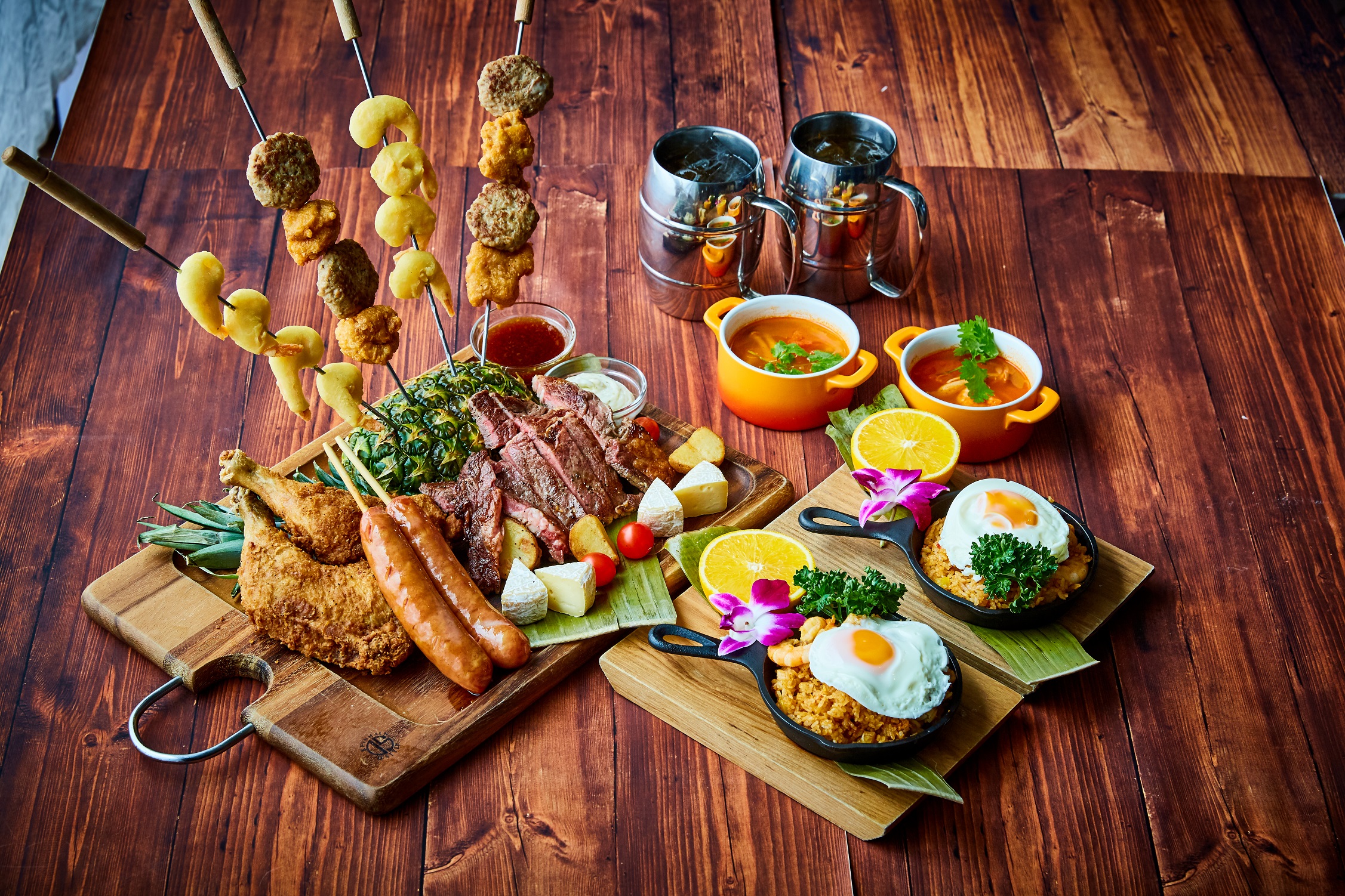 Huntersbar モンハン酒場 にて開催中の ミラボレアスフェア 後半メニュー公開 受付嬢のオススメ 定食 の開催が決定 株式会社カプコンのプレスリリース