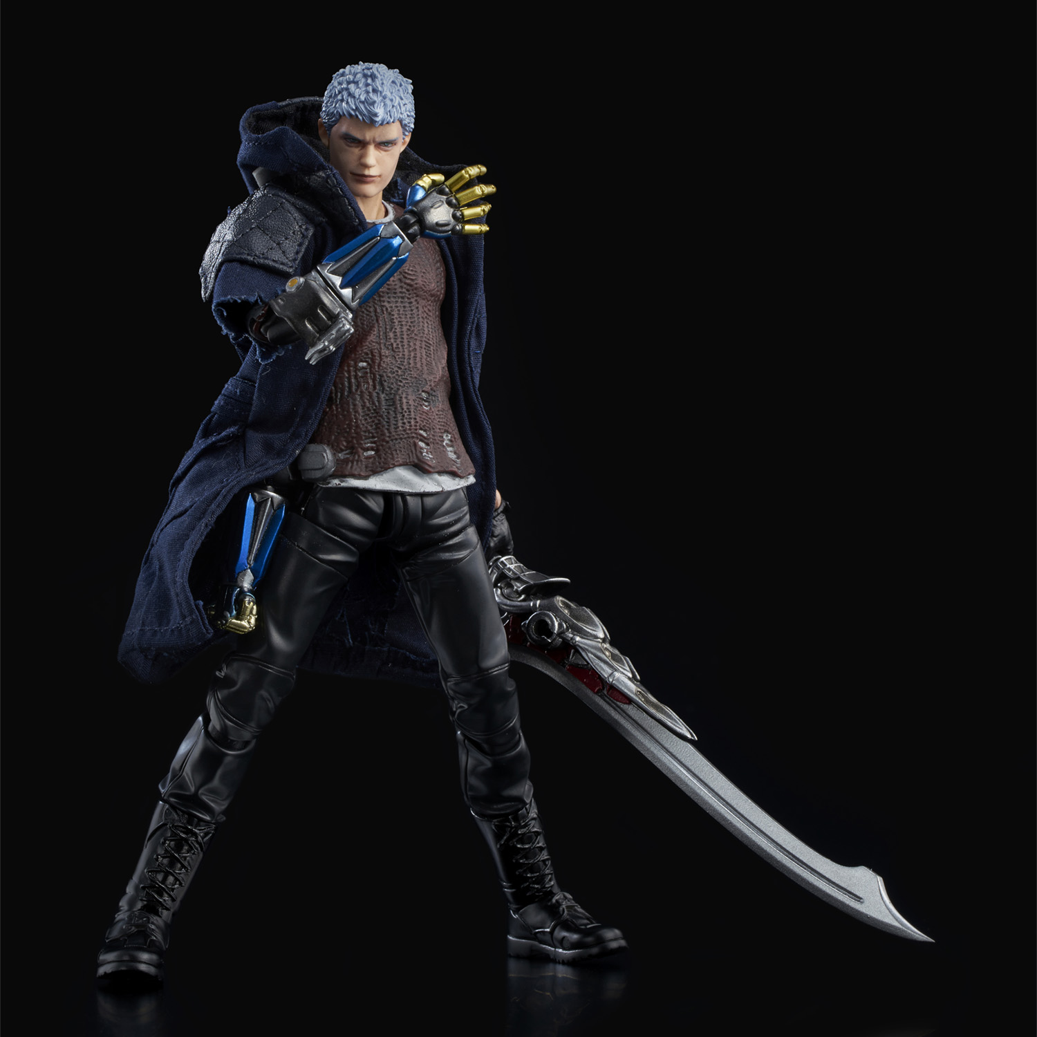 Devil May Cry 5】千値練より、「ネロ」のアクションフィギュアが予約