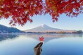 紅葉狩りを親子で楽しもう!秋の登山レンタル特別割引キャンペーン開催