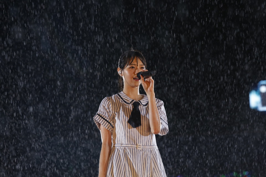 雨に打たれながら全39曲を熱唱 乃木坂46明治神宮野球場2日目が終了 株式会社ソニー ミュージックレーベルズのプレスリリース