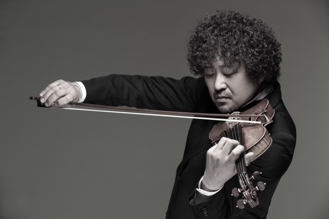 歌声に最も近い ヴァイオリンを奏でる葉加瀬太郎の25周年記念ライブをnhkホールから生中継 株式会社wowowのプレスリリース