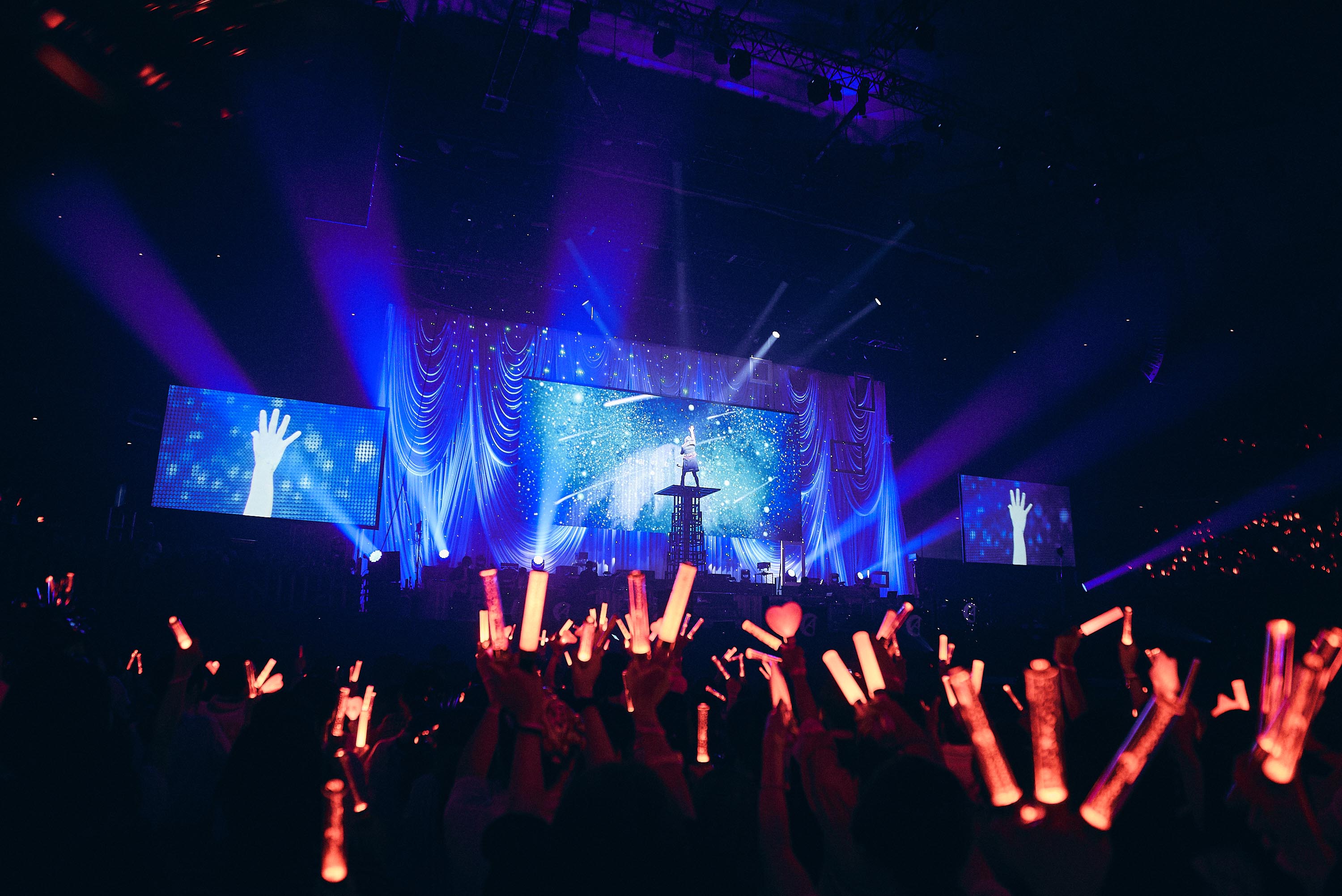 僕が歩いてきた道は 間違ってなかった 天月 あまつき 初の日本武道館公演の模様から厳選した シーンをwowowで9 27 木 放送 株式会社wowowのプレスリリース 僕が歩いてきた道は 間違ってなかった 天月 あまつき 初の日本武道館公演の模様から厳選した シーンをwowowで9 27 木 放送 株式会社wowowのプレスリリース