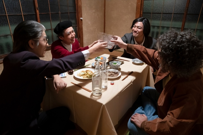 安辺子素雄(櫻井孝宏)、筋本弘(鈴村健一)、青塚不二夫(勝杏里)、イワノモリショウジロウ(佐藤拓也)　