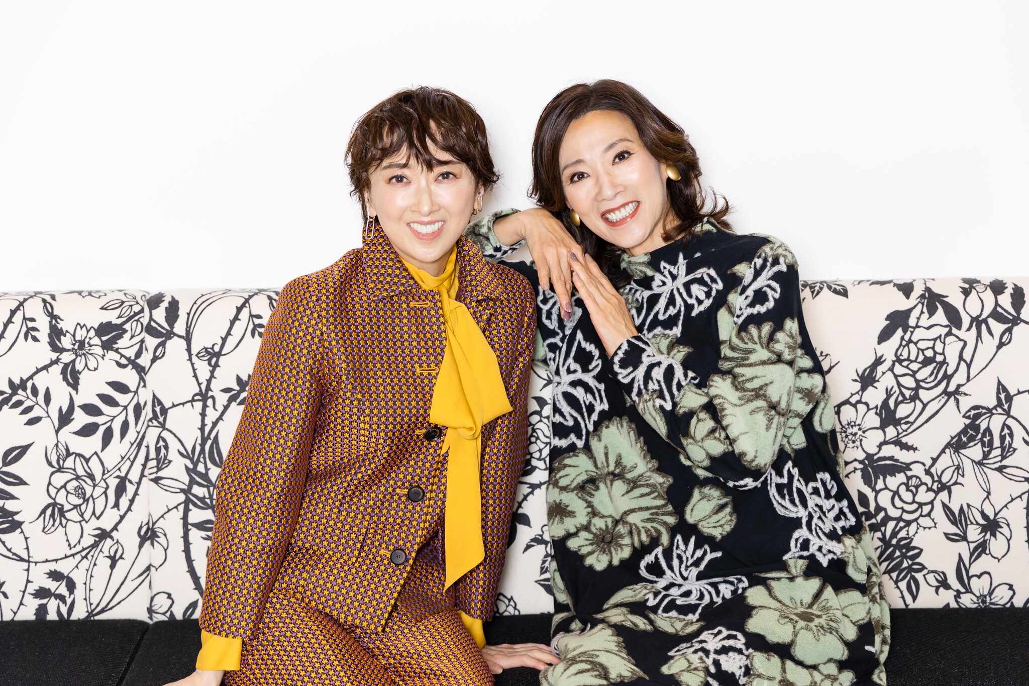 WOWOW『宝塚への招待』「BLUE・MOON・BLUE－月明かりの赤い花－」を真琴つばさと紫吹淳の副音声付きでお届け！ 1月15日(日)の ...