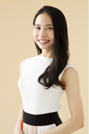 屋比久知奈 屋比久知奈