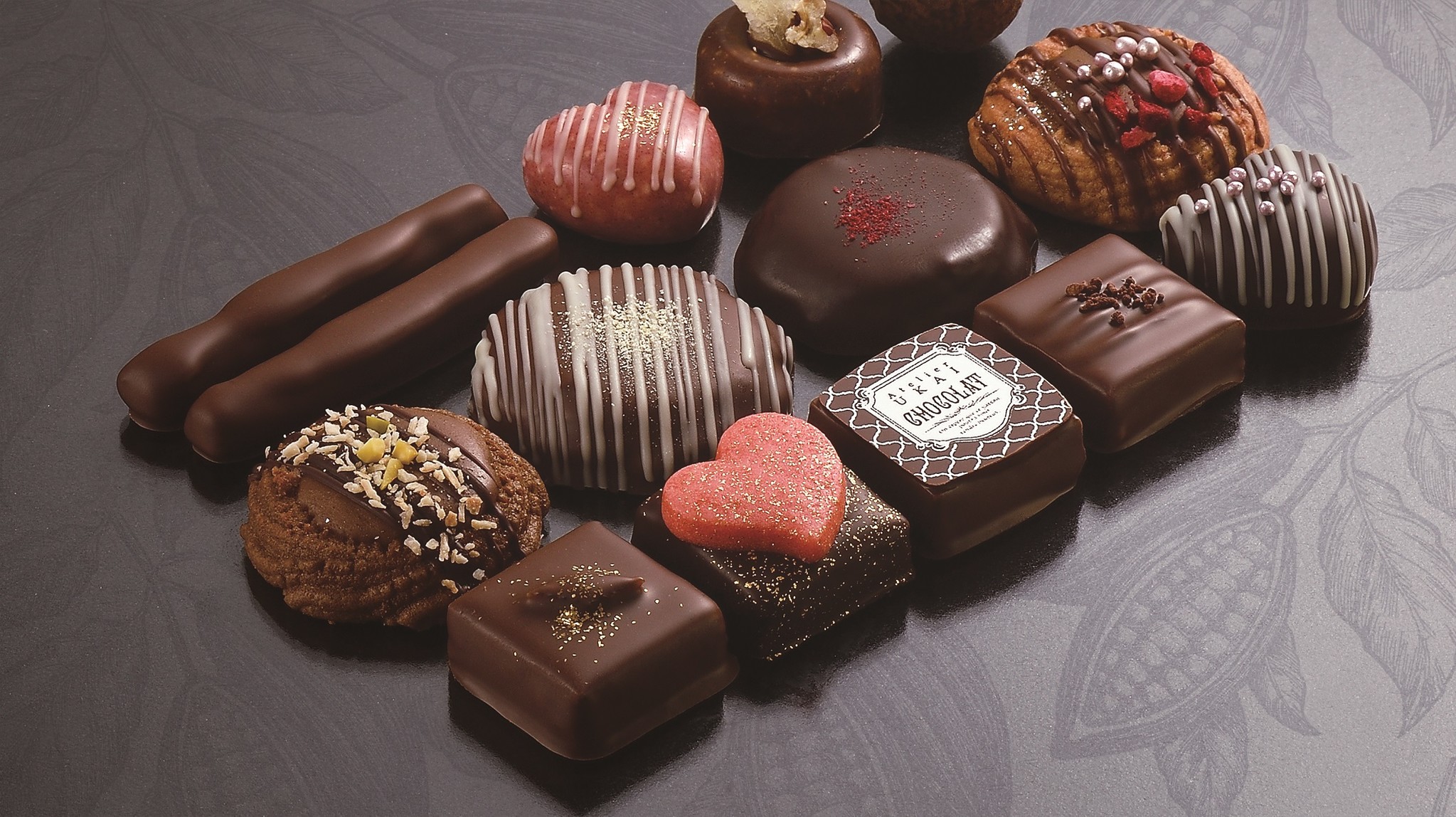 ホテル ラ スイート神戸ハーバーランド開業10周年記念 イタリアの老舗チョコレートブランド カファレル と共同製作 イタリアをめぐるカファレルアフタヌーンティー 企業リリース 日刊工業新聞 電子版