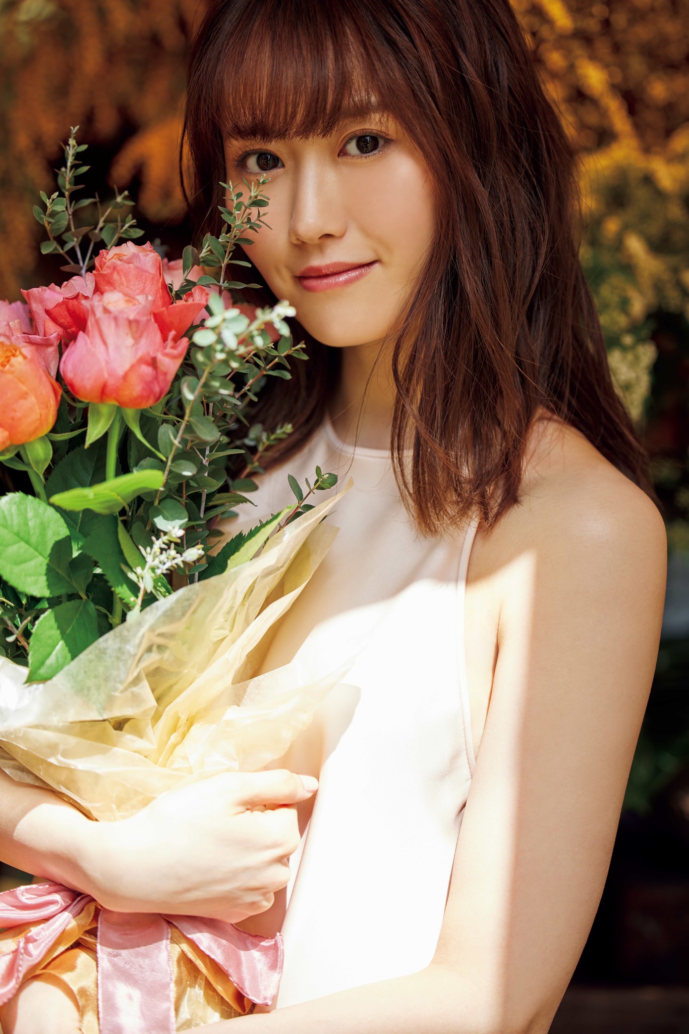 速報！  西潟茉莉奈ファースト写真集   2021年10月26日(火) 発売決定！！