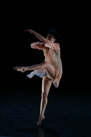小暮香帆「遥かエリチェ」横浜ダンスコレクションEX2015　CompetitionⅠ奨励賞（C）Yoichi TSUKADA