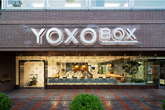 会場（ＹＯＸＯ　ＢＯＸ）外観