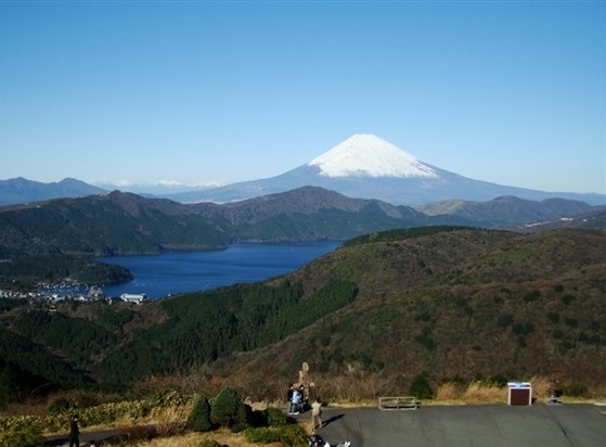 『MAZDA ターンパイク箱根』 箱根大観山からの眺め（11月）