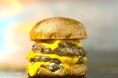 「食べログ/ハンバーガー百名店」選出店!話題のハンバーガーショップ「BRISKSTAND OMOTESANDO」がリニューアルオープン
