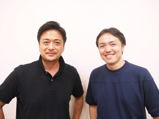 弊社代表取締役 佐々木（写真左）とMoonshot代表取締役の菅原氏（写真右）