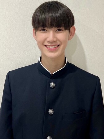 高校合格ファーストマスター 松たか子×松村北斗出演映画 『ファーストキス 1ST KISS』のイベントで