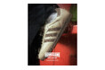 タイムレスな名作として不動の人気を誇る「adidas Originals SAMBA OG」より、HOMEGAME EXCLUSIVE MODELが登場。