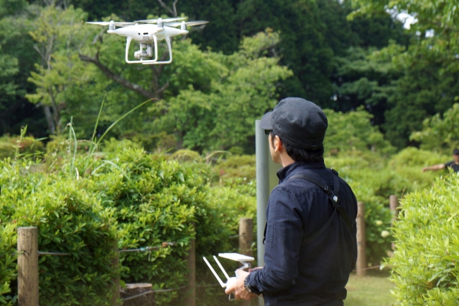 【参考写真2】オンライン講座　「ドローングラファ養成講座」撮影現場より