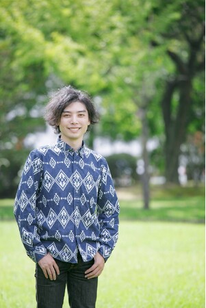 川口大樹(作・演出) 川口大樹(作・演出)