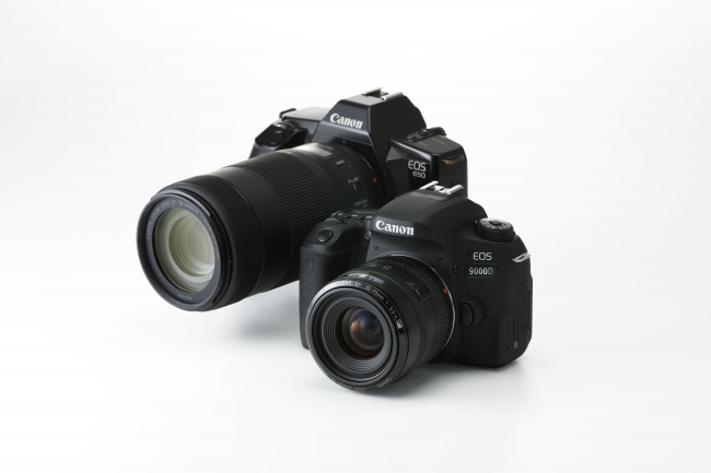 【左側】カメラ：EOS 650（1987年発売） レンズ：EF70-300mm F4-5.6 IS ⅡUSM（2016年発売） 、【右側】カメラ：EOS 9000D（2017年発売） レンズ：EF35-70mm F3.5-4.5 （1987年発売）