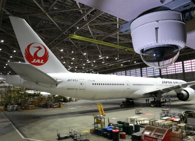 羽田空港のJAL格納庫に導入されているネットワークカメラ