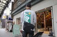 自動車部品メーカー豊田合成(株) のエシカルブランドRe-S(リーズ)円頓寺商店街のボルダリングジム「KNOT」とコラボレーション