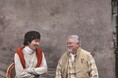 俳優柄本佑さん、フランス料理シェフ三國清三さんをモデルに起用した PAPAS(パパス)の2025年秋冬カタログが刊行。