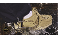 雨の日も、足もとから心地よく。クラークス オリジナルズ「ワラビー® ゴアテックス®」