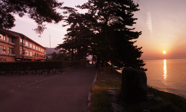 【琵琶湖】琵琶湖から昇る朝日