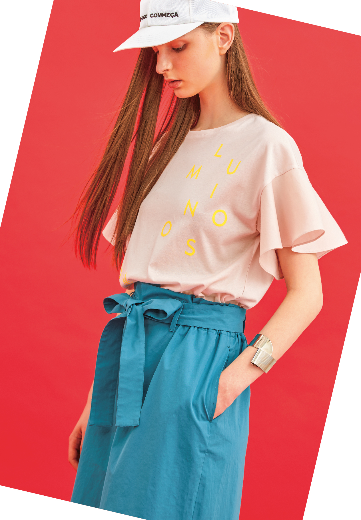 2017年春夏は90年代ファッションが注目の的。ルミノーゾ・コムサから大胆ロゴプリントTシャツが登場。｜株式会社ファイブフォックスのプレスリリース