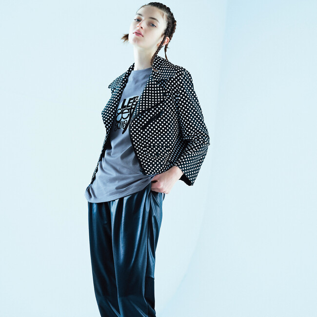 ブルゾン 67,100円(税込) カラー:ブラック ブルゾン 67,100円(税込) カラー:ブラック