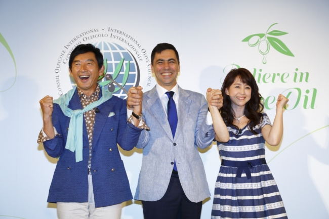 左から、石田純一氏、IOCエグゼクティブ・ディレクター　ジャン＝ルイ・バルジョル、相田翔子氏