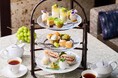 【ダーワ・悠洛 京都】煎茶やカモミールの香りを重ねた、涼やかな「シャインマスカット アフタヌーンティー」