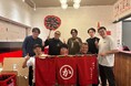 社会実験コミュニティ「DICT」、厚木のサウナ×大衆食堂「サウナニューカナコ」でプレオープン期間中の貸切イベントを開催。サウナとサ飯を囲む「カベウチ」で、黙浴へのアンチテーゼを一晩試す
