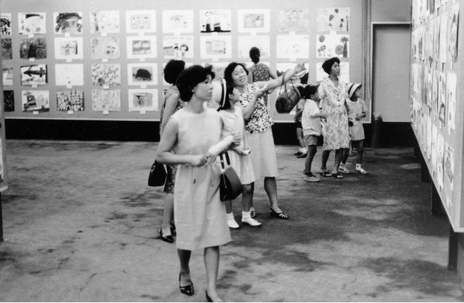 「第2回横浜市こどもの美術展」会場風景　1966年