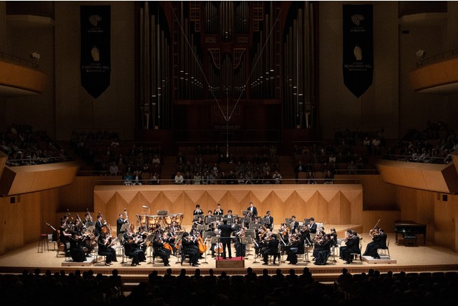 日本フィルハーモニー交響楽団　©堀田力丸
