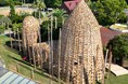 “パンダバンブーアートプロジェクト2024”パンダが食べる竹5,000本を使用し、150名以上のボランティアの皆様と制作したアート作品「パンダバンブーアート」がついに完成!