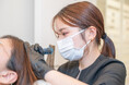薄毛や抜け毛に悩む女性に寄り添う:頭皮アートメイク専門の看護師:月乃なつ。頭皮アートメイクの個別無料相談を開始。