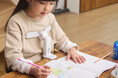 視線を上げてキレイな姿勢に!「学習姿勢キーパー」を10月中旬に発売