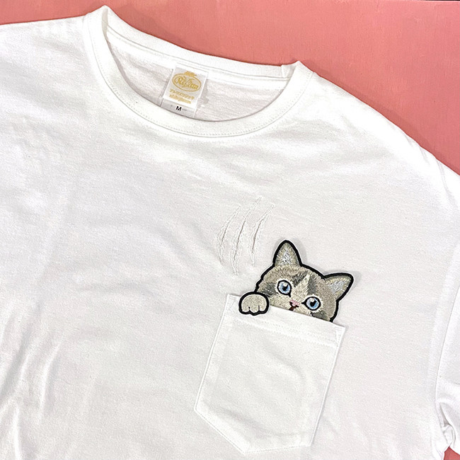 「アトリエリジッタ」 カギ爪ダメージ加工Ｔシャツ2,750円（税込） ※別途、ネコの刺繍ワッペン（60種類以上）各2,530円（税込）